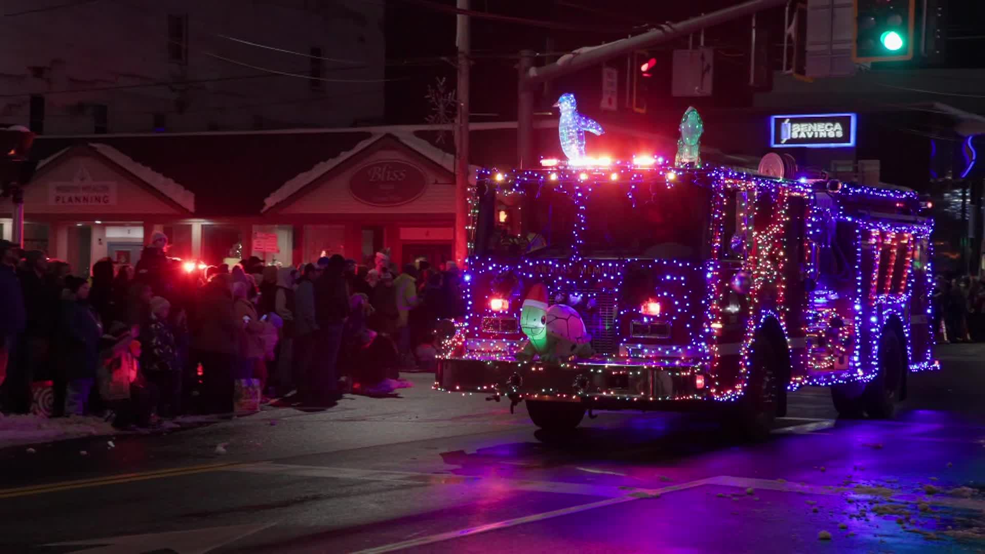 Thumbnail image for Parade of Lights & Tree Lighting - 11/29/2025