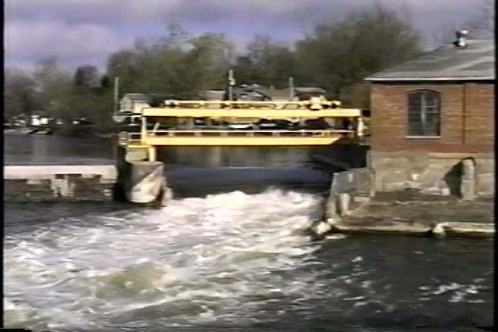 Thumbnail image for B'Ville Gets a Gate - 05/03/2003