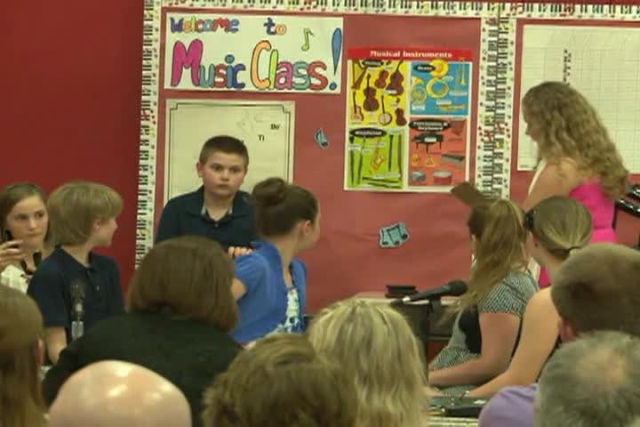 Thumbnail image for Van Buren Elementary Spring Concert - 05/12/2014